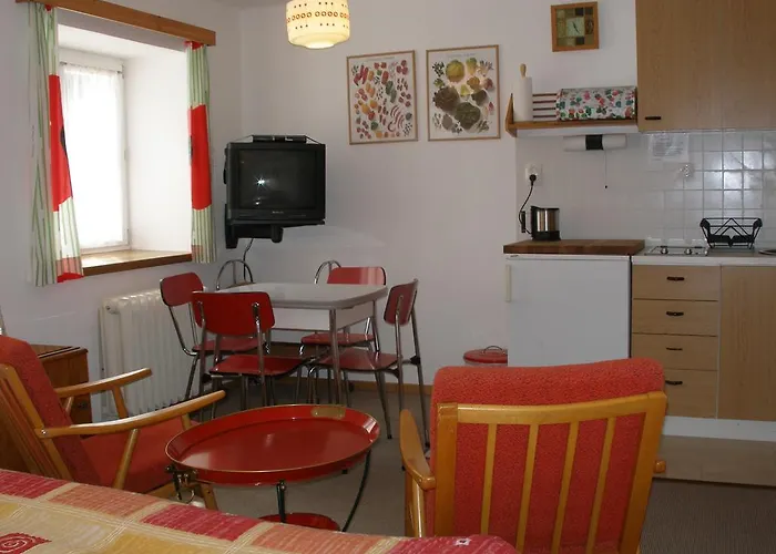 Pensionat Pecka 3*